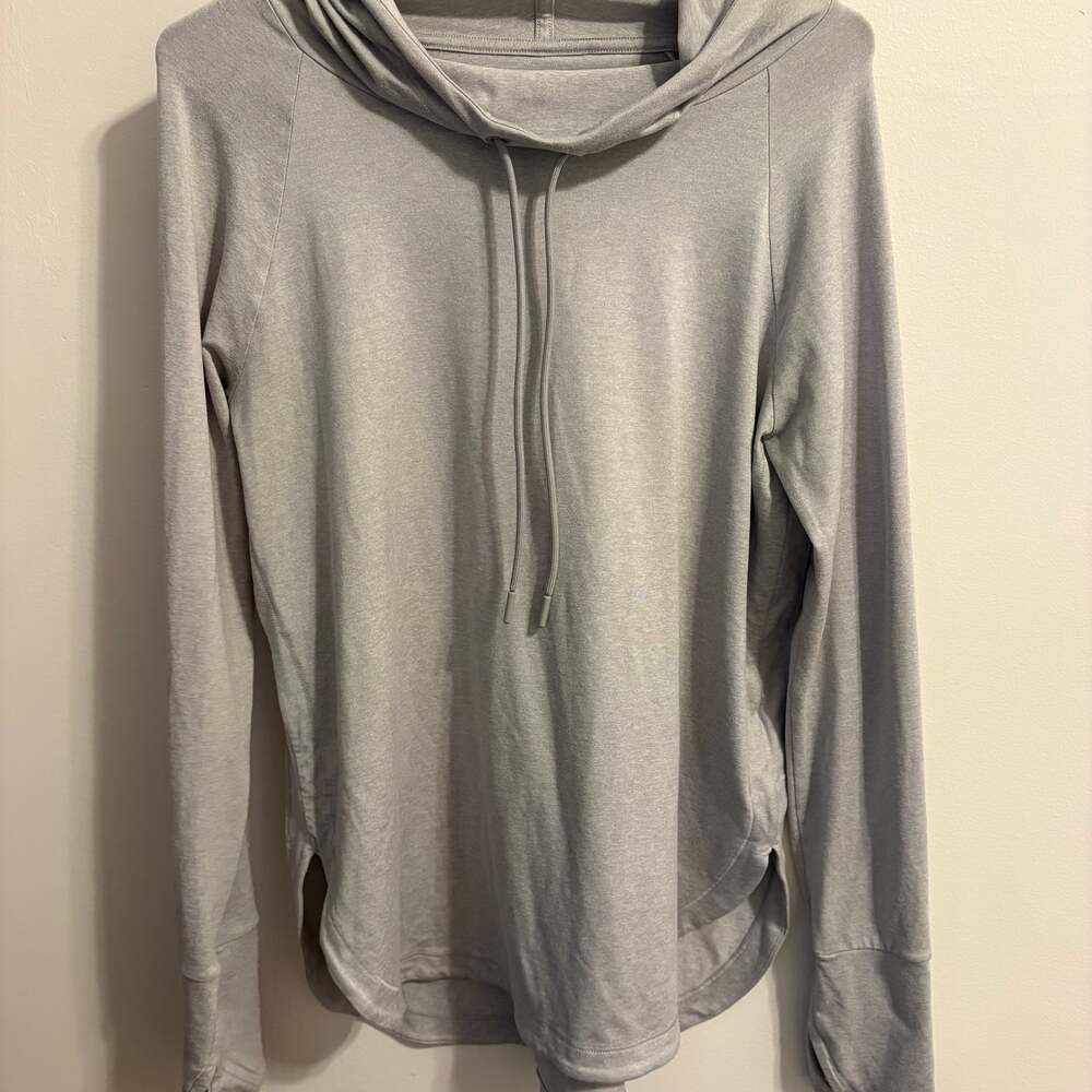 Athleta Uptempo Hoodie Sweatshirt in Norwegian Grey Size Medium